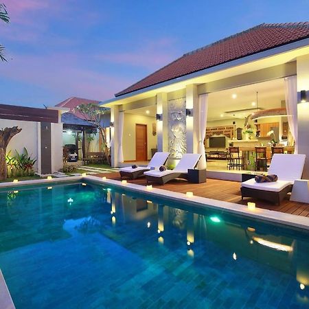 Kae Villa Anggrek Seminyak  Exterior photo